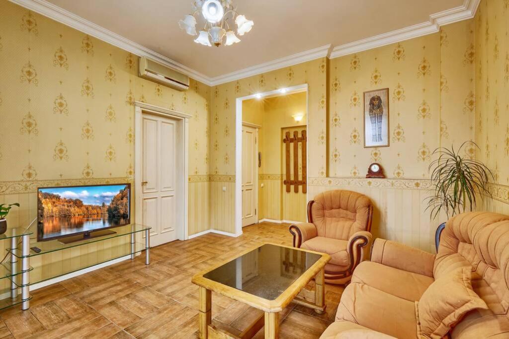 Apartment Near Bessarabsky Square Kyiv Exterior photo
